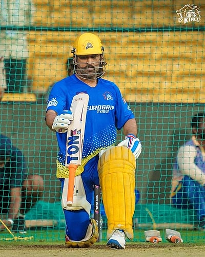 வீரர்கள் விளையாடுவார்களா? மழை விளையாடுமா? 