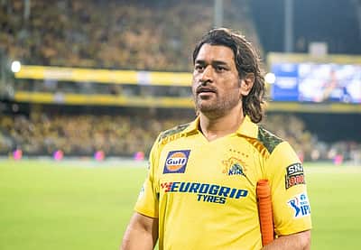 எம்.எஸ்.தோனி இன்னும் 2 ஆண்டுகள் விளையாடுவார்; பயிற்சியாளர் நம்பிக்கை!