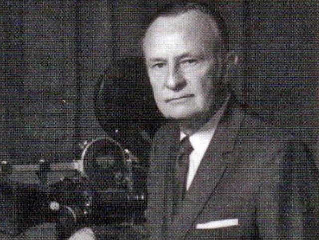 எல்லீஸ் ஆர். டங்கன் இயக்கிய பொன்முடி!