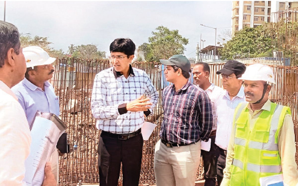 பாலம் கட்டுமானப் பணிகள்: ஆணையர் ஆய்வு