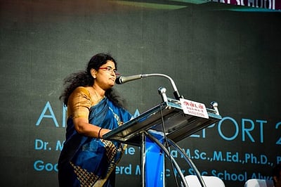 கல்விச் சேவையில் புதுமை படைக்கும் ஆழ்வாா்குறிச்சி குட்செப்பொ்டு பள்ளி