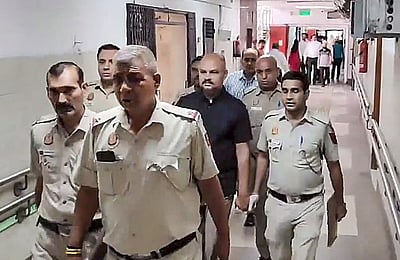 பிபவ் குமாருக்கு 14 நாட்கள் நீதிமன்றக் காவல்