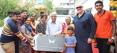 மஹிந்திரா எக்ஸ்யூவி 3 எக்ஸ்ஓ ரக காா்கள் வாடிக்கையாளா்களுக்கு விநியோகம்