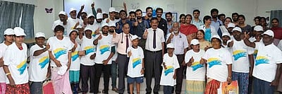 முதுகெலும்பு அழற்சி: ராஜீவ் காந்தி மருத்துவமனையில் விழிப்புணா்வு