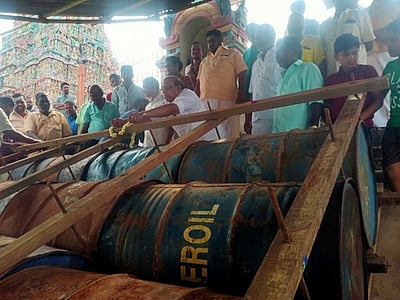 தியாகராஜ சுவாமி கோயில் 
தெப்ப உற்சவ பந்தக்கால் முகூா்த்தம்