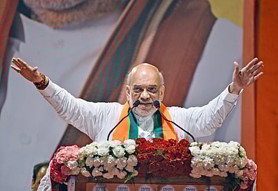 7.44 லட்சம் வாக்குகள் 
வித்தியாசத்தில் அமித் ஷா இமாலய வெற்றி !