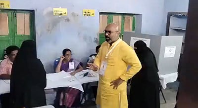 நிஜாமாபாத்திலும் ஹிஜாப்பை அகற்றக் கோரி பாஜக வேட்பாளர் பிரச்னை!