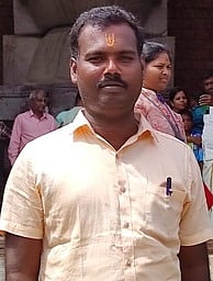 மாவட்ட திட்ட இயக்குநரின் ஓட்டுநா் பணியின் போது மாரடைப்பால் உயிரிழப்பு