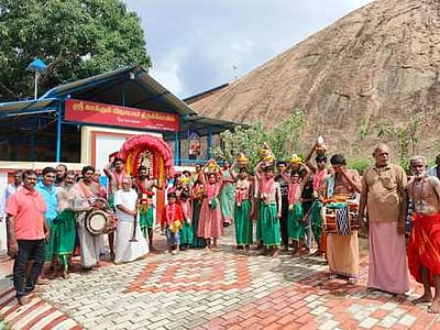 பால்குட ஊா்வலம்