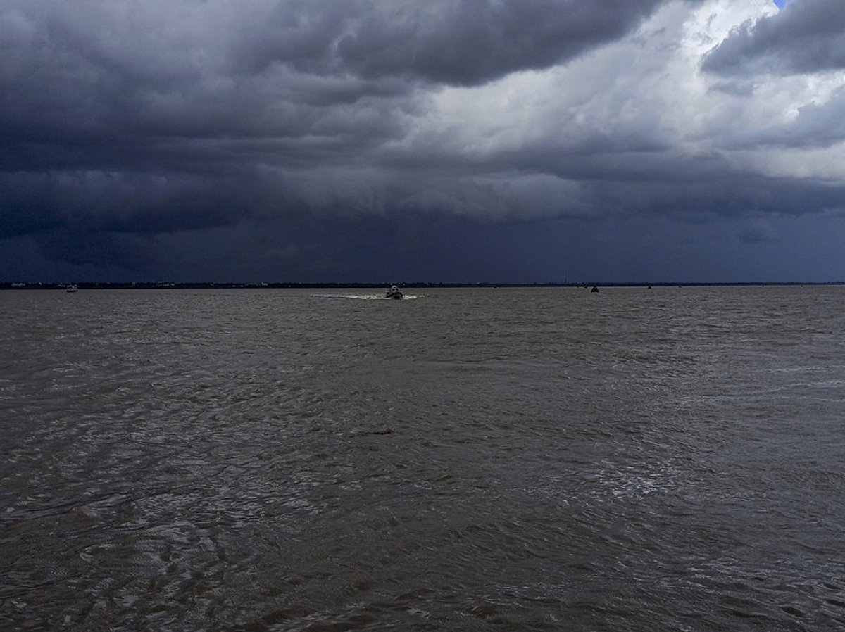 சிலந்தி ஆற்றின் குறுக்கே தடுப்பணை நியாயமா?