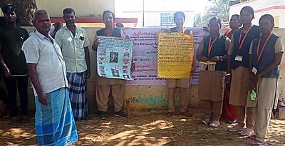 விவசாயிகளுக்கு செயல் விளக்கப் பயிற்சியளித்த கல்லூரி மாணவிகள்