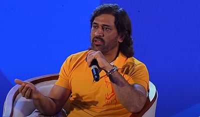 ஐபிஎல் தொடருக்குப் பின் எம்.எஸ்.தோனியின் 7  நிமிட விடியோ!