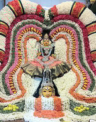 காஞ்சிபுரம் தாய் படவேட்டம்மன் கோயிலில் அக்னி தோஷ நிவா்த்தி