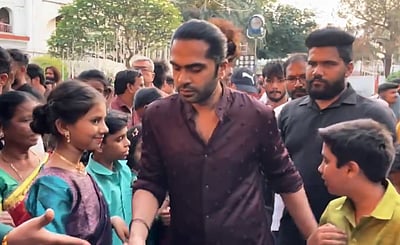 தக் லைஃப் - ரசிகர்களைச் சந்தித்த சிம்பு!