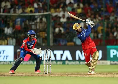 ரஜத் படிதார் அரைசதம்; தில்லி கேபிடல்ஸுக்கு 188 ரன்கள் இலக்கு!