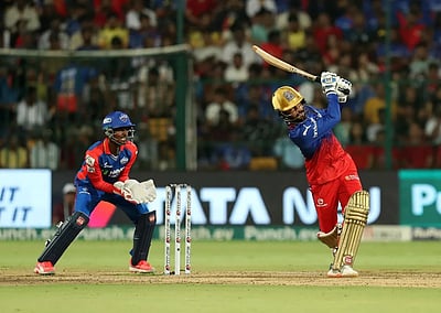 ரஜத் படிதார் அரைசதம்; தில்லி கேபிடல்ஸுக்கு 188 ரன்கள் இலக்கு!