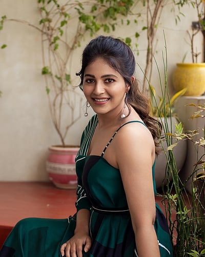 வானத்து தேவதை..... அஞ்சலி!