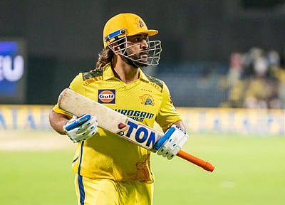 அரங்கம் நிறைந்த ரசிகர்கள்; எம்.எஸ்.தோனி இல்லாததால் குறைந்த ஆரவாரம்!