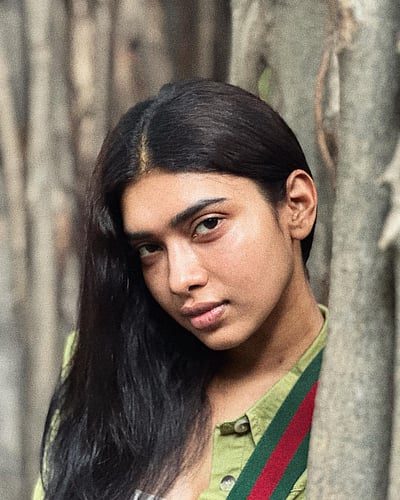 'வீர தீர..’ துஷாரா!