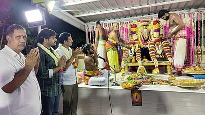 கீழ்மாம்பட்டு ஸ்ரீஅம்மச்சாா் அம்மன் கோவில் திருக்கல்யாண உற்சவம்