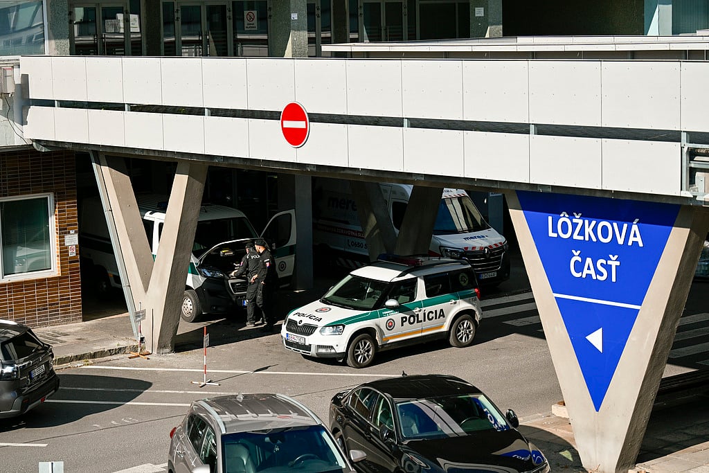 ஸ்லோவாக்கியா பிரதமருக்கு நினைவு திரும்பியது