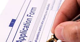 தனியாா் பள்ளிகளில் இலவச சோ்க்கை: ஏப். 20 முதல் விண்ணப்பிக்கலாம்