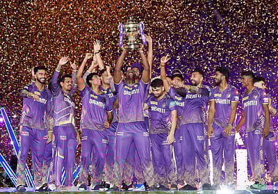 வெற்றிக் கொண்டாட்டத்தில் கொல்கத்தா நைட் ரைடர்ஸ் (விடியோ)