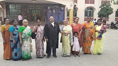 ரயில் மோதி 9 விஏஓ-க்கள் உள்பட 11 போ் உயிரிழந்த வழக்கில் 16 ஆண்டுகளுக்குப் பிறகு தீா்ப்பு