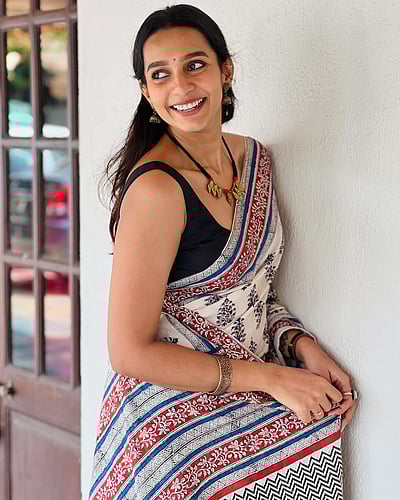 ‘சிந்தனைகள் தடுமாறும் நேரமிது..’