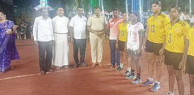 மின்னொளி வாலிபால்: தமிழ்நாடு போலீஸ்,  கன்னியாகுமரி அணி முதலிடம்