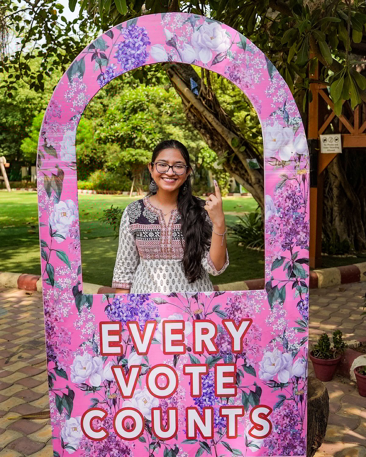 விறு விறு வாக்குப்பதிவு