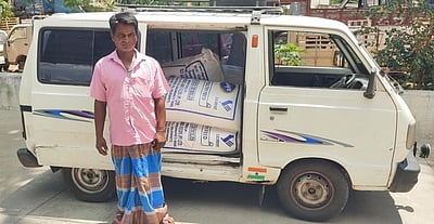 ரேஷன் அரிசி கடத்தியவா் கைது