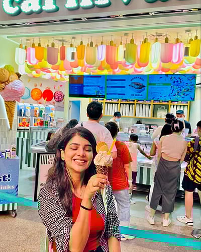 கலிஃபோர்னியாவில் பவித்ரா லட்சுமி!