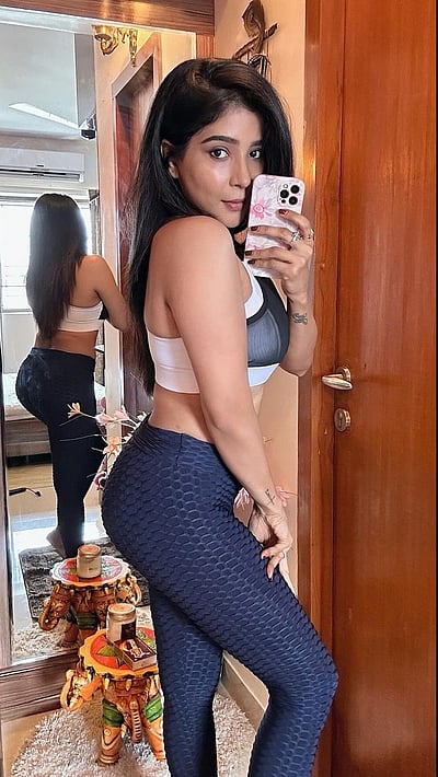 ‘நீ ஃபிட் ஆக இல்லை..’ : சாக்‌ஷி அகர்வால் தரும் பதில்!