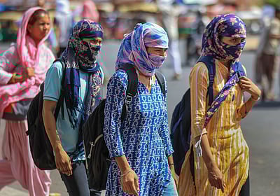 வாட்டி வதைக்கும் வெப்பம் - புகைப்படங்கள்