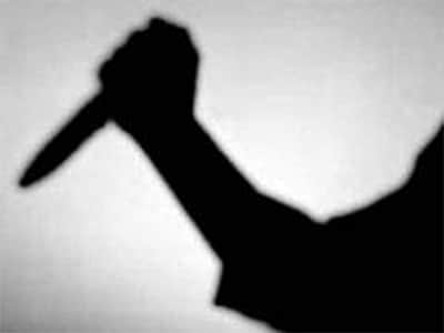 ஐந்து பேரைக் கத்தியால் குத்துவதை லைவ் விடியோவில் காட்டிய இளைஞன்!