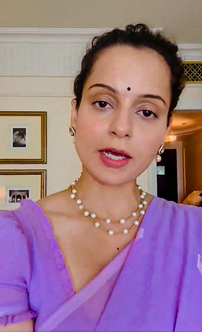 விமான நிலையத்தில் பரபரப்பு! கங்கனா ரணாவத்தை ஓங்கி அறைந்த காவலர் 