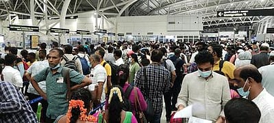 சென்னையில் பலத்த மழை: 35 விமான சேவைகள் பாதிப்பு