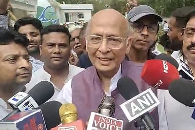 வாக்கு எண்ணிக்கை மந்தமாக காரணம் என்ன? காங்கிரஸ்