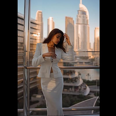 இருளும் ஒளியும்... திஷா பதானி!