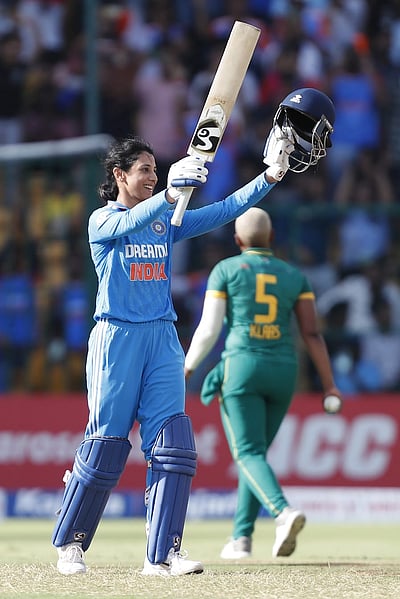 ஆட்டநாயகி ஸ்மிருதி மந்தனா!