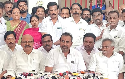 அண்ணாமலையால் கூட்டணியில் பிளவு: முன்னாள் அமைச்சர் எஸ்பி வேலுமணி