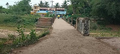 புதிய பாலம் கட்டக் கோரிக்கை