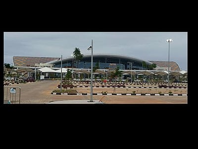 திருச்சி விமான நிலைய புதிய முனையத்தில் தேநீருக்கு ரூ. 50 வசூலிப்பதால் நுகா்வோா் அதிா்ச்சி