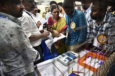 தமிழகத்தில் இரண்டாம் இடம் யாருக்கு?