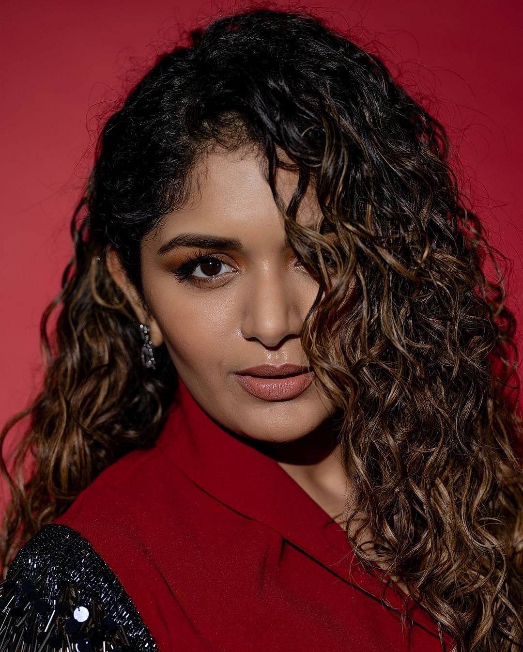 ஸ்டாபெரி பழம் போல் காட்சியளிக்கும் அதிதி
சங்கர்.