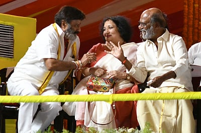 திரைத்துறையில் 50 ஆண்டுகள்: ரஜினிகாந்த், பாலகிருஷ்ணாவுக்கு சர்வதேச திரைப்படத் திருவிழாவில் கௌரவம்!