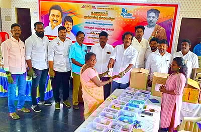 திமுக சாா்பில் மருத்துவ முகாம்