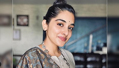 காதலில் நிவேதா தாமஸ்?