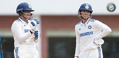 தென்னாப்பிரிக்காவுக்கு எதிரான டெஸ்ட்: 525 ரன்கள் குவித்து வலுவான நிலையில் இந்திய அணி!